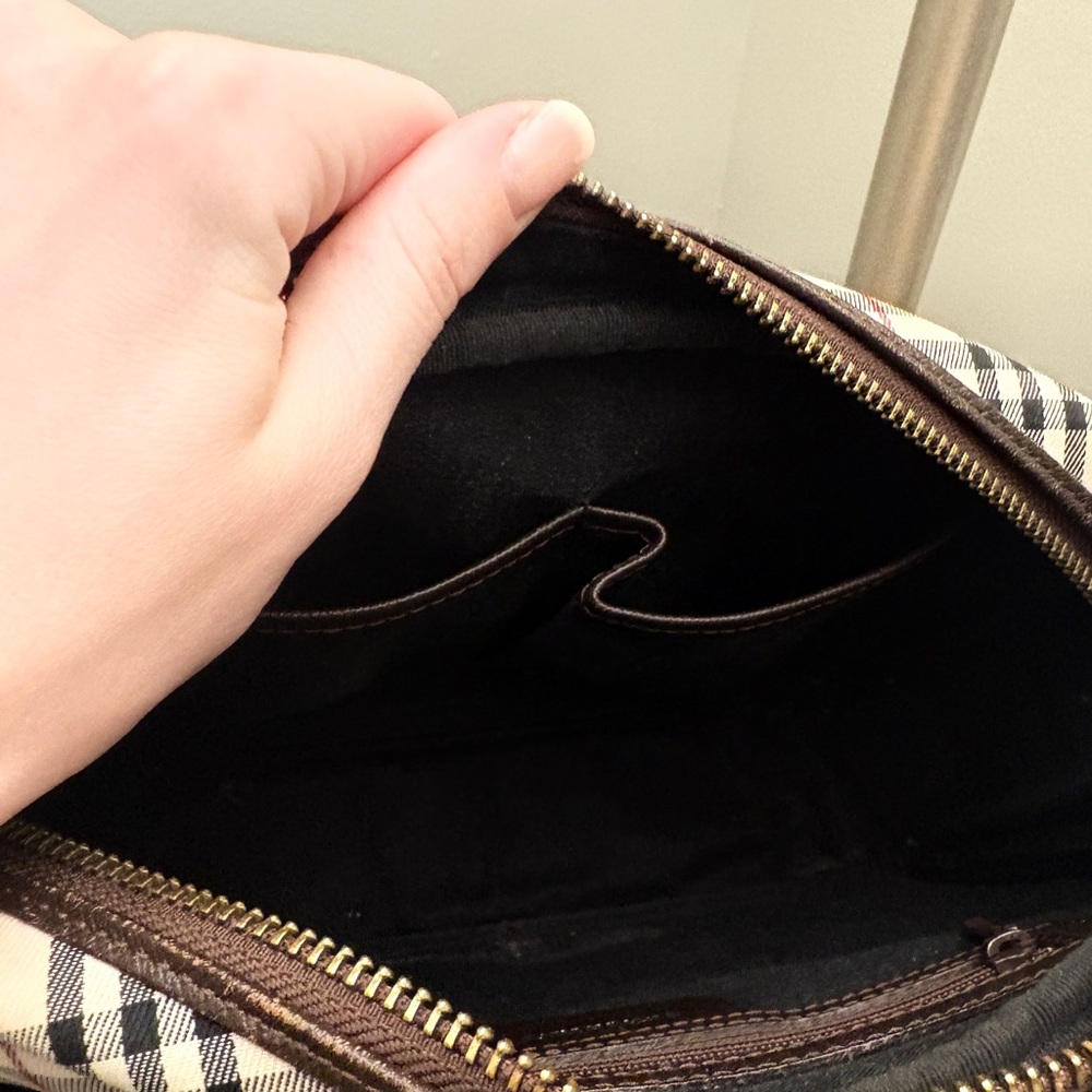 Burberry Bag - Picture 11 of 15